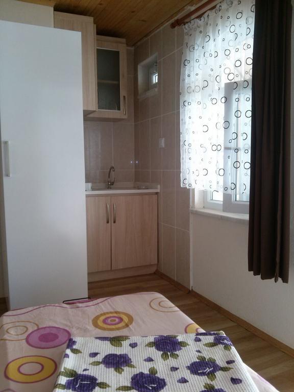 Karsiyaka  Erkin Apart Hotel المظهر الخارجي الصورة